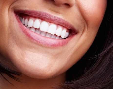 Broken & Chipped Tooth Repair Larchmont